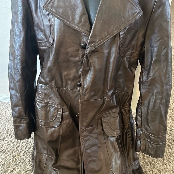 Juilliard Leather Vintage 1970 Lg. Lapel brown stitching Sz 42 Coat Jacket